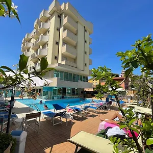 Apogeo 3*, Rimini Italien